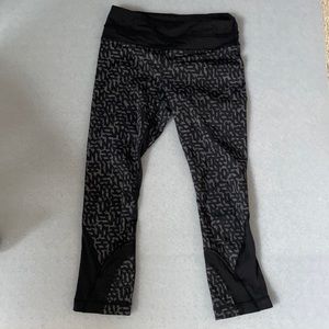 Lululemon cropped leggings